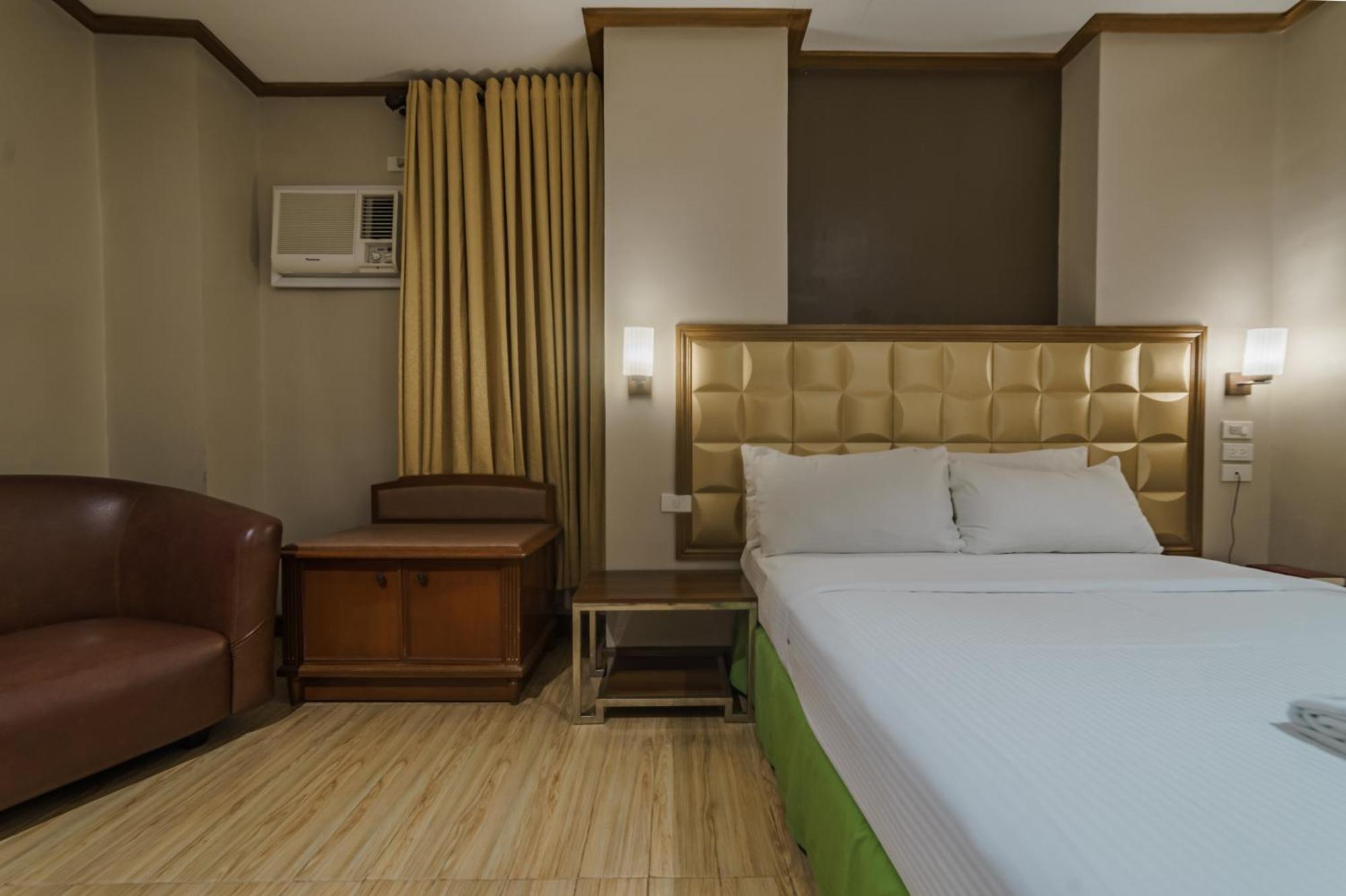 Robertson Hotel Naga  Εξωτερικό φωτογραφία