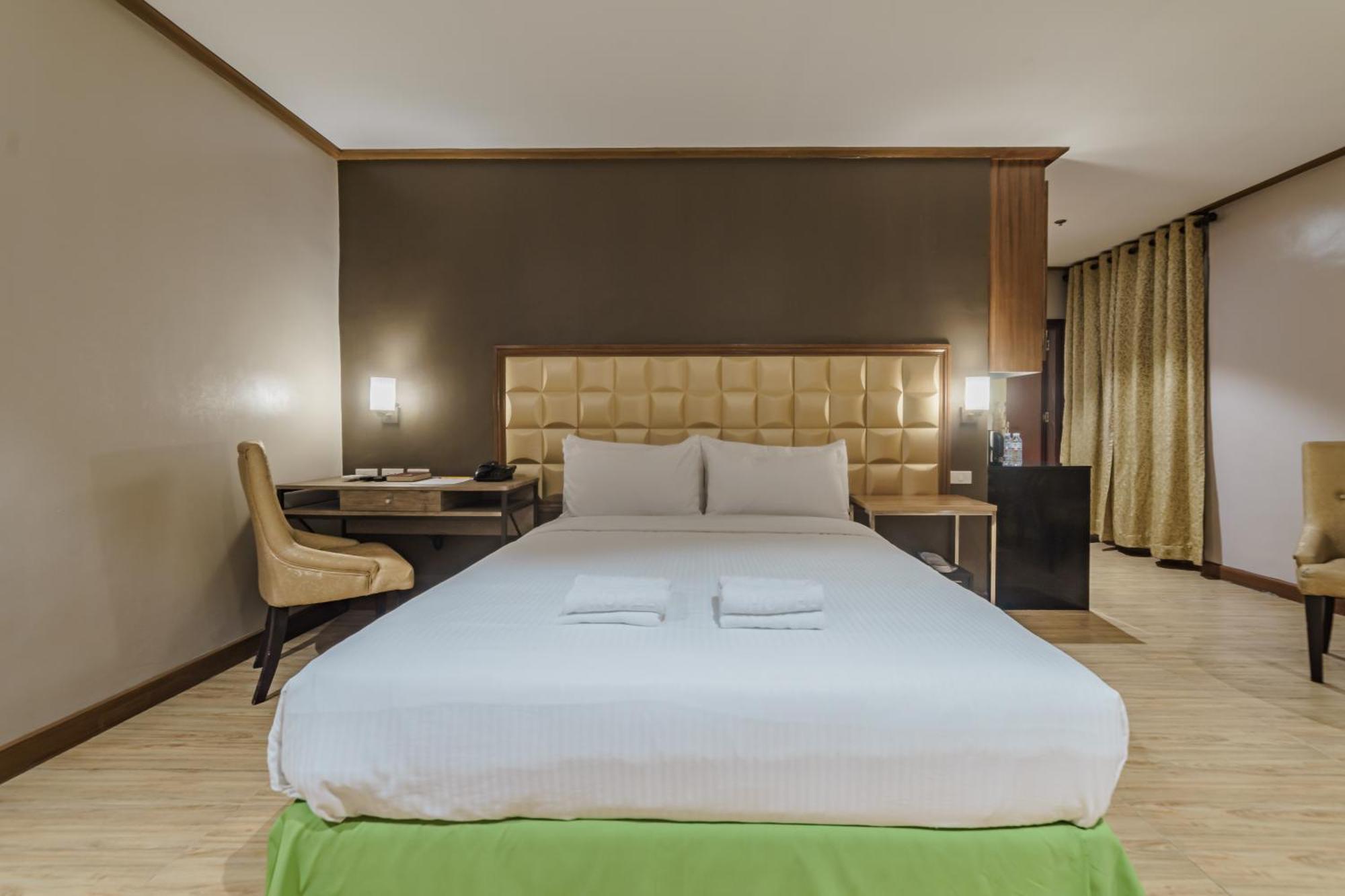 Robertson Hotel Naga  Εξωτερικό φωτογραφία