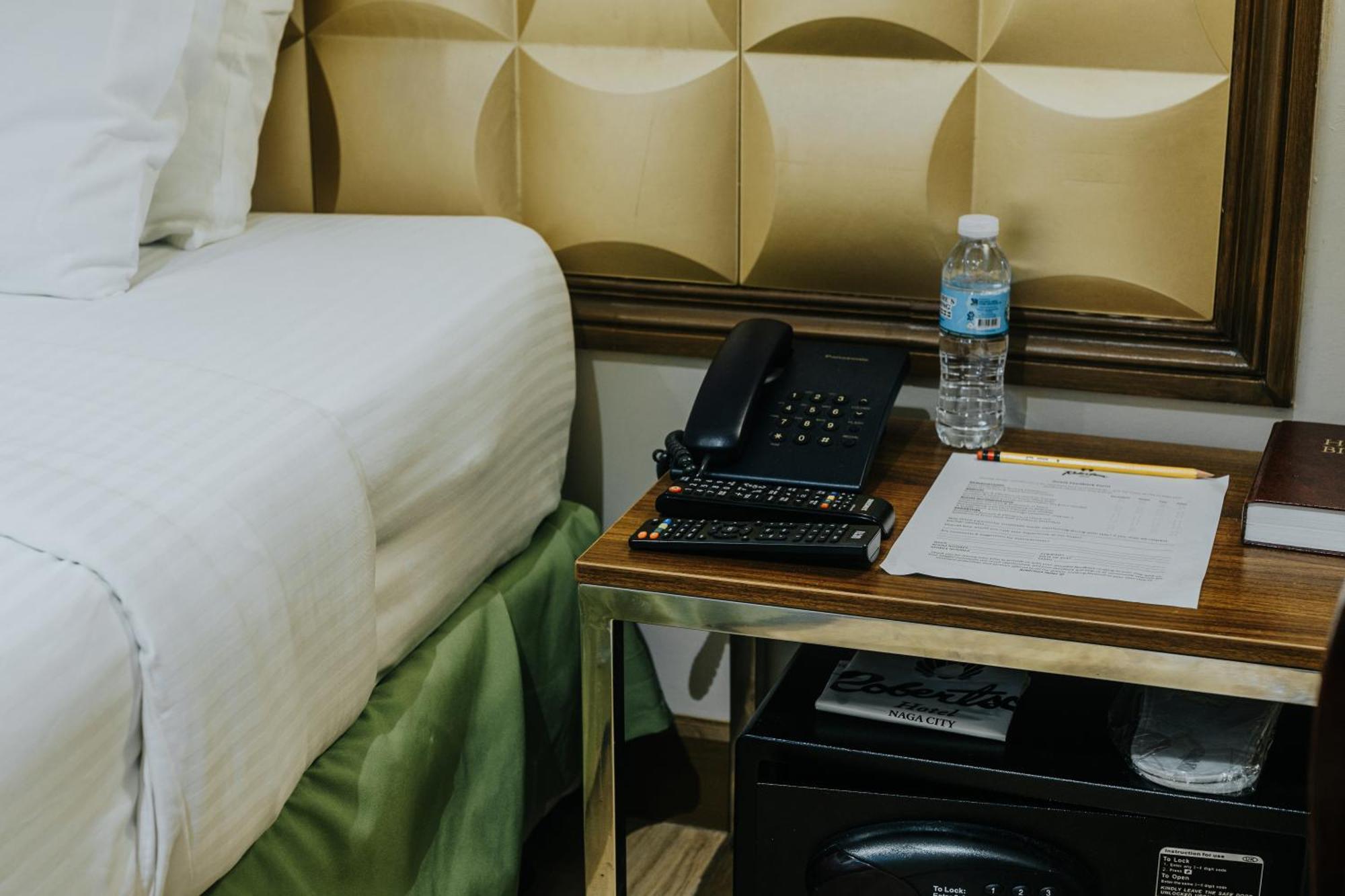 Robertson Hotel Naga  Εξωτερικό φωτογραφία