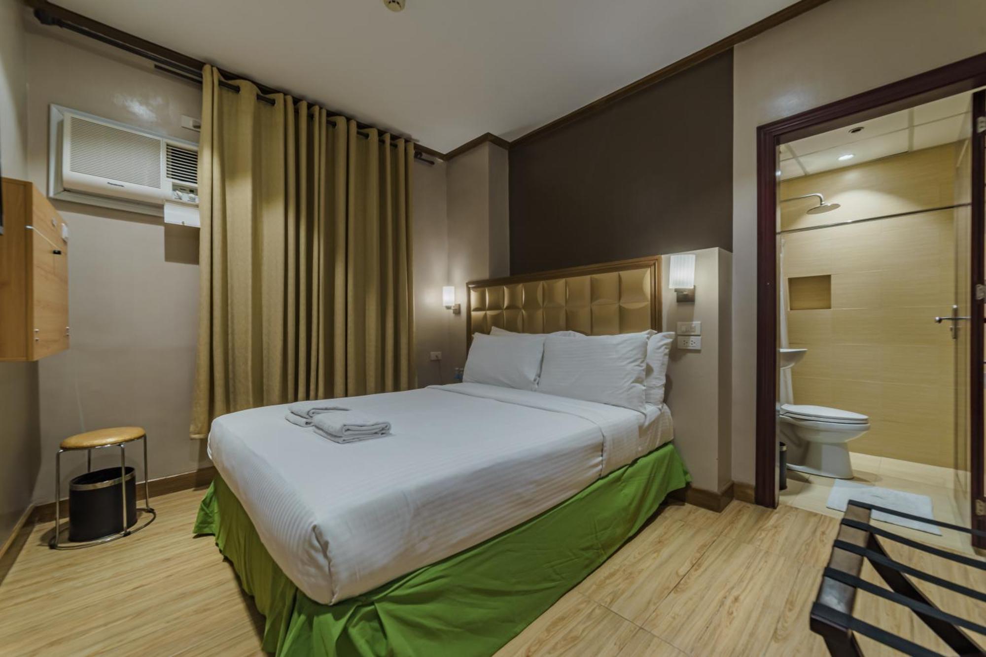 Robertson Hotel Naga  Εξωτερικό φωτογραφία