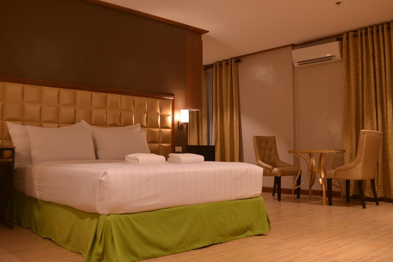 Robertson Hotel Naga  Εξωτερικό φωτογραφία