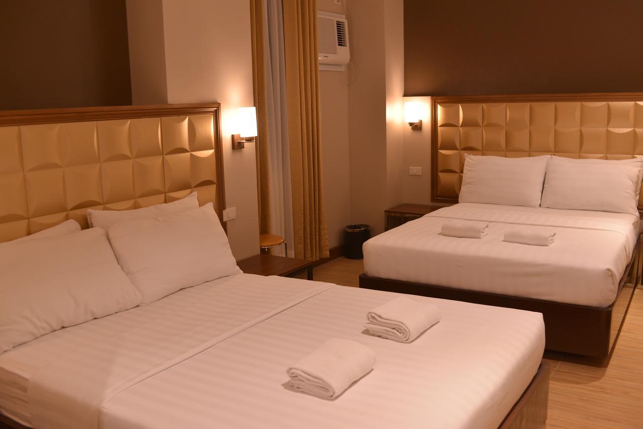 Robertson Hotel Naga  Εξωτερικό φωτογραφία