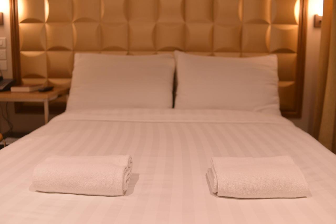 Robertson Hotel Naga  Δωμάτιο φωτογραφία